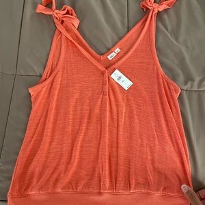 NWT Gap tie strap tank top